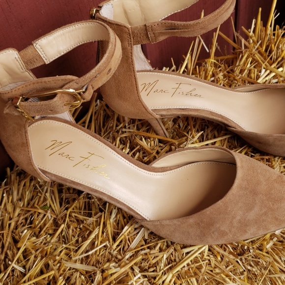 Marc Fisher suade heels size 7 - Picture 2 of 6